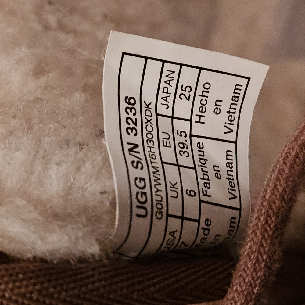 Ugg Chukka Brow Suede Shoes - Picture 4 of 4